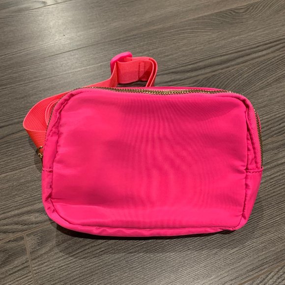 BELT BAG - HOT PINK - Picture 2 of 5